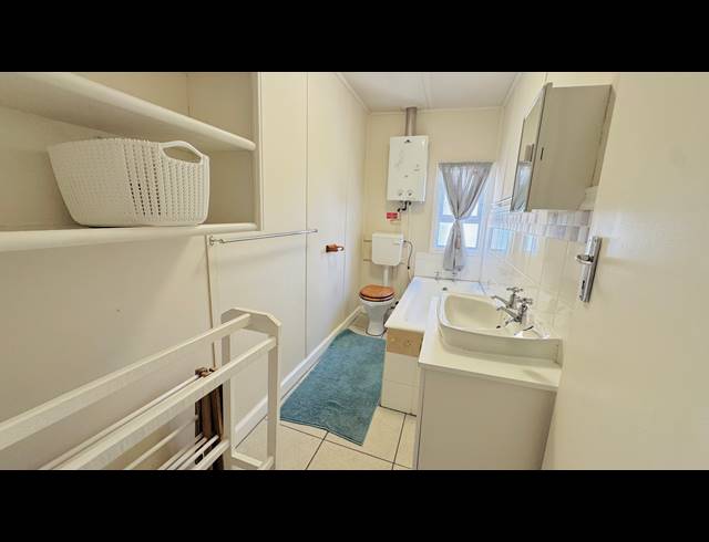 3 BEDROOM HOUSE FOR SALE IN HARTENBOS CENTRAL